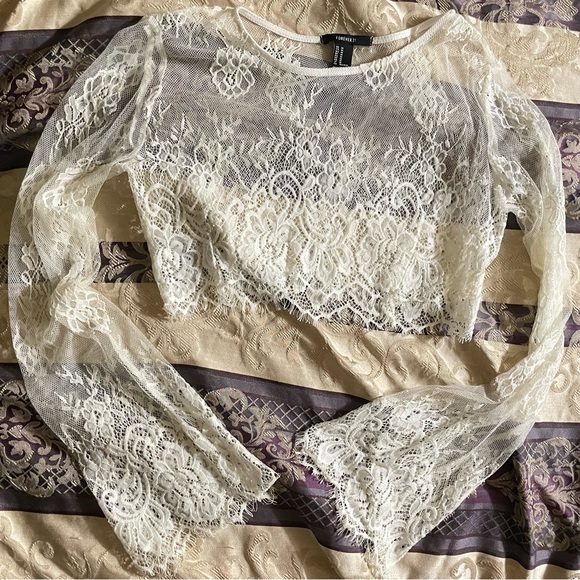 Forever 21 Tops - Forever 21 Cropped Crochet Lace Overlay, Off White, Medium Bell Sleeve Frayed